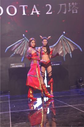 并通过消耗 并通过消耗